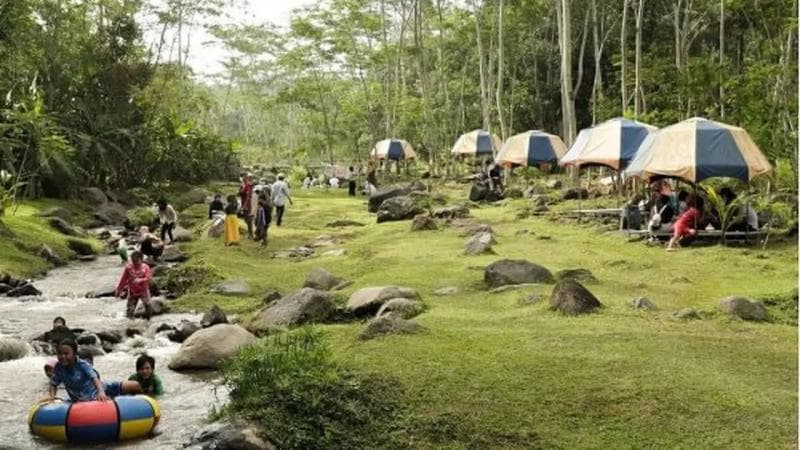 Ilustrasi: Aliran sungai yang dikelola dengan baik akan mendatangkan wisatawan. (Instagram/Melia Setiawati)