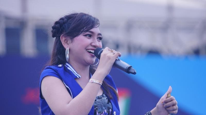 Biduan dangdut banyak yang populer di Jawa Timur. (GNFI/D'zen kreatif media)