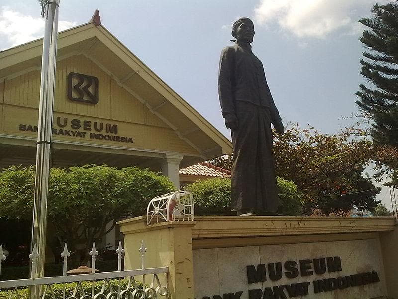 Museum BRI Purwokerto berlokasi di Jalan Jenderal Sudirman nomor 57, Pesayangan, Kedungwuluh, Kecamatan Purwokerto Barat. (Wikipedia/Nicho Pratama)