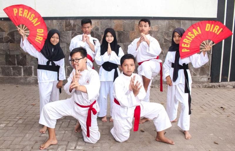 Pencak Silat Perisai Diri. (smpislamalfath.sch.id)