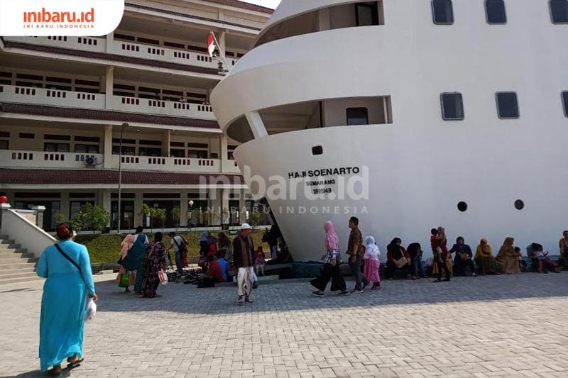 Di Masjid H Soenarto, pengunjung cuma boleh masuk hingga lantai 3. (Inibaru.id/ Zulfa Anisah)