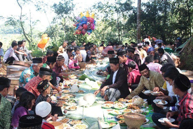 Orang Jawa zaman dulu banyak menggunakan nama dengan awalan 'su' yang mengandung arti baik. (Buddhazine)