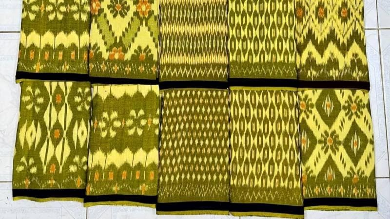 Nyaman dan Bermotif Indah, Sarung Goyor Khas Pantura Dijual sampai Mancanegara