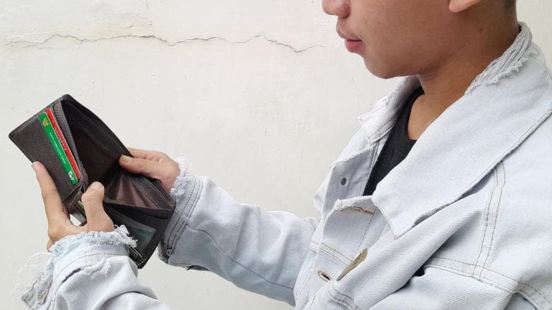 Siasat Mahasiswa Rantau Menghadapi Tanggal Tua 