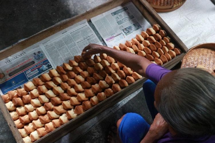Roti kolmbeng yang diproduksi di Kulon Progo. (Kompas/Diskominfo KP)