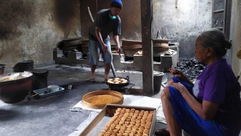 Roti Kolmbeng sudah eksis sejak zaman penjajahan. (Radar Jogja/Hendri Utomo)