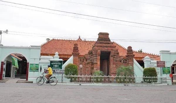 Bangunan Masjid Wali Jepang dibangun oleh murid kesayangan Sunan Kudus, Arya Penangsang. (Beta News)