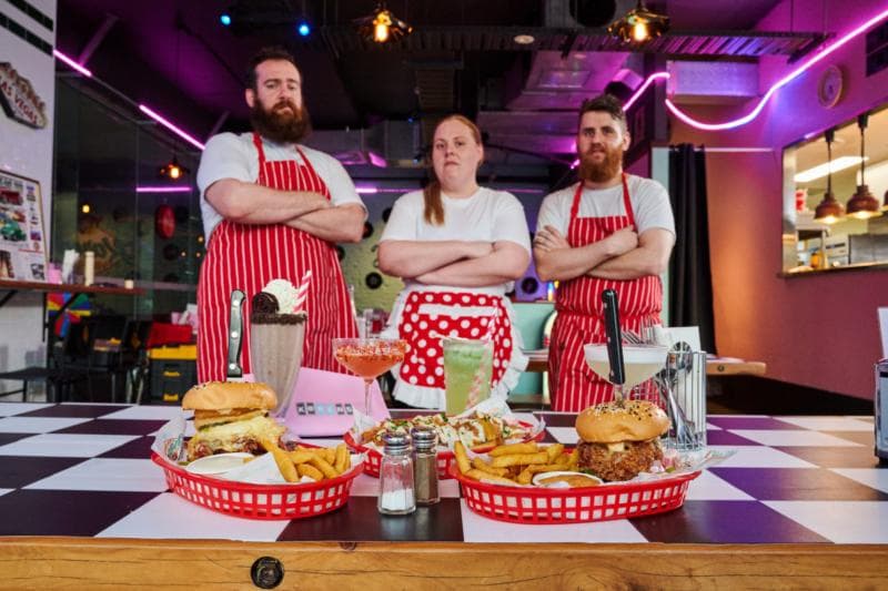 Karen's Diner akan Buka di Jakarta, Pelanggan Dilarang Baper!