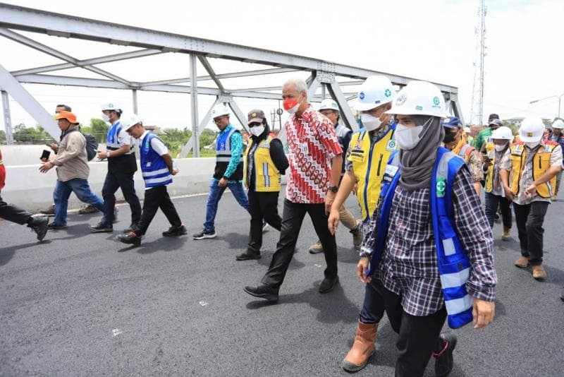 Jembatan Wonokerto Dibuka, Ganjar Berharap Jalan Nggak Macet Lagi