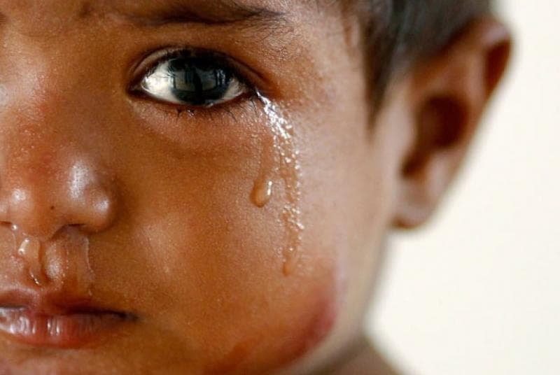 Ilustrasi: Setiap anak yang dilahirkan wajib dirawat dan didik oleh kedua orang tuanya seperti yang tertuang dalam UU Perkawinan dan UU Perlindungan Anak. (Speakoffchange)