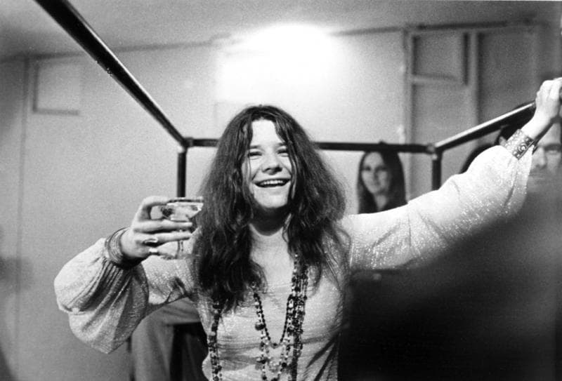 Janis joplin meninggal akibat narkoba pada September 1970, kurang dari tiga minggu setelah kematian Jimi Hendrix.&nbsp; (Universal Studio)
