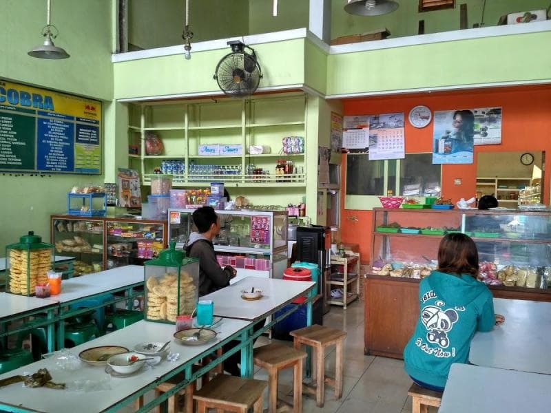 Kedai Es Cobra Salatiga yang sederhana. (Restaurantguru)