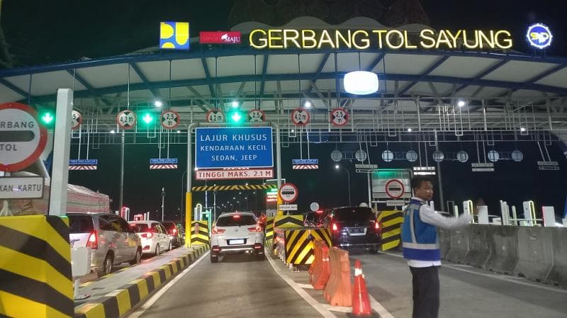 Besok, Rabu (4/1/2023) jalan tol Demak-Semarang akan ditutup kembali. Tol tersebut akan dibuka setelah tarif ditetapkan. (Medcom/Rhobi Shani)
