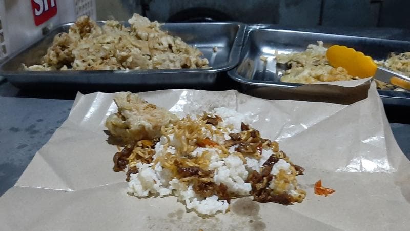 Ilustrasi: Rames bungkus biasanya dibandrol harga murah. (Lensapurbalingga)