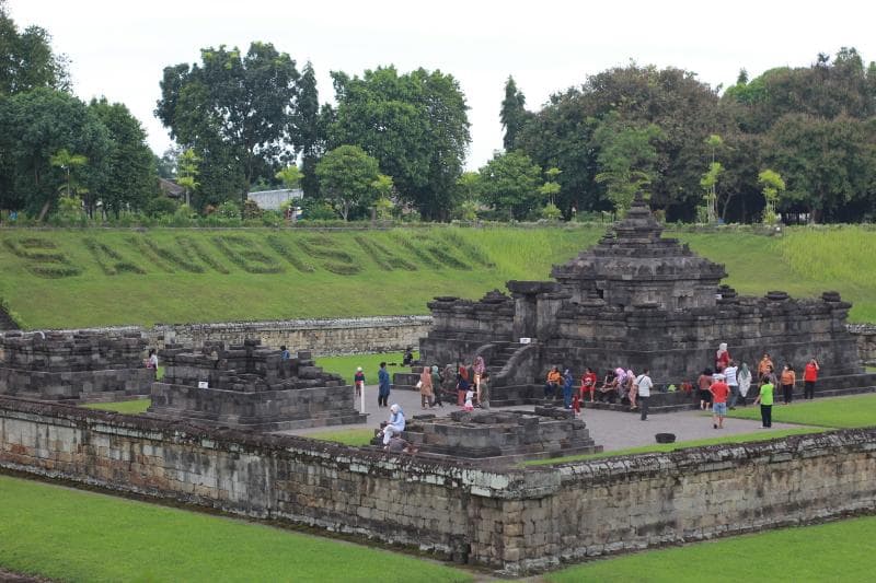 Candi Sambisari. (Travelingbae)