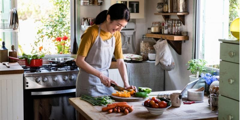 Melampiaskan hobi yang tertunda. (Shutterstock)