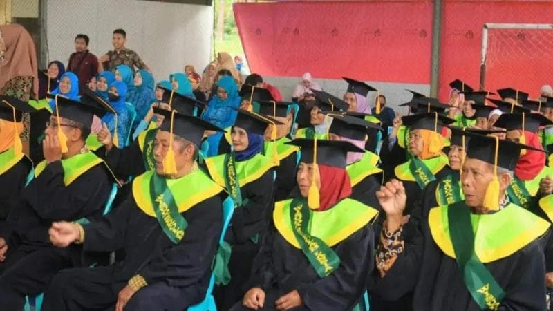 Sekolah Lansia Matahari dibentuk oleh&nbsp;Dinas Pemberdayaan Perempuan Perlindungan Anak Pengendalian Penduduk dan Keluarga Berencana (DP3KB). (Dok DP3KB Brebes)