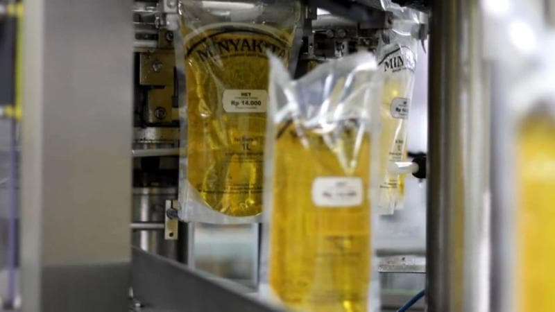 MinyakKita dikemas di dalam plastik yang tebal layaknya minyak premium. (Dok. PTPN III)