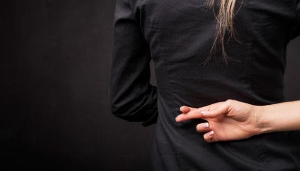 Syarat pertama untuk dipinjami uang adalah dapat dipercaya. (Shutterstock via Tempo)