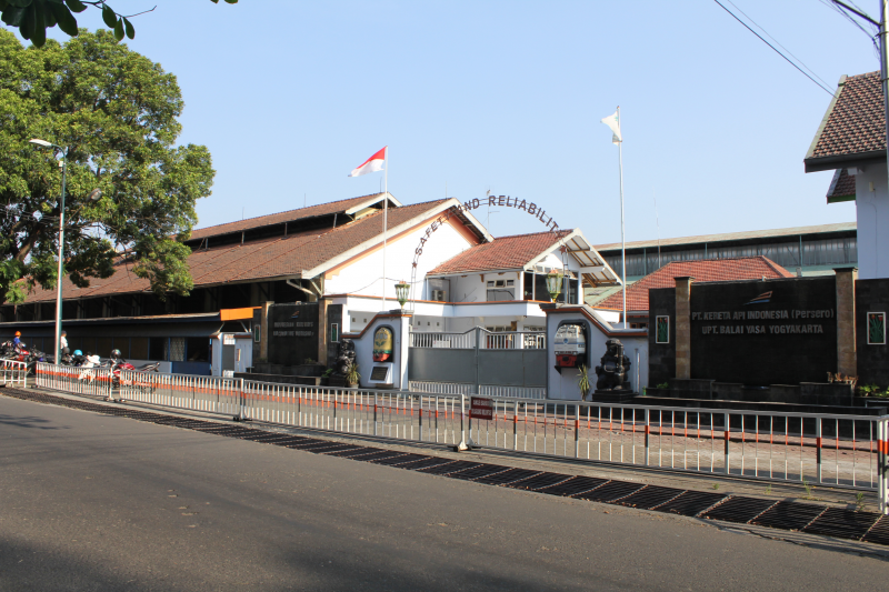 Gedung Balai Yasa Pengok yang terletak di Jalan Kusbini, Yogyakarta. (Kemdikbud)