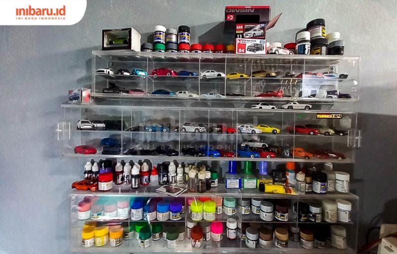 Mempertahankan kualitas menjadi salah satu cara Aditya bersaing dengan kompetitornya di bidang diecast mobil. (Inibaru.id/ Fitroh Nurikhsan)