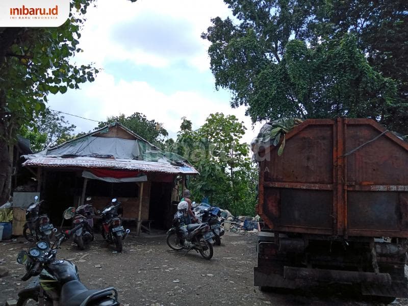 Tampak depan Warung Pojok Mbah Min. (Inibaru.id/ Zulfa Anisah)