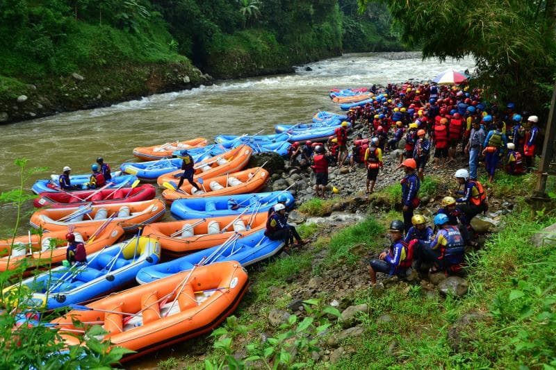 Yuk, Mencoba Arung Jeram Serayu di Banjarnegara!