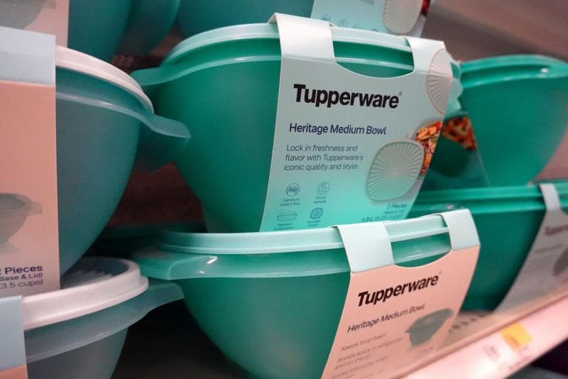 Setelah berjaya bertahun-tahun, kini Tupperware terancam bangkrut. (Chicago Suntimes/Getty Images)