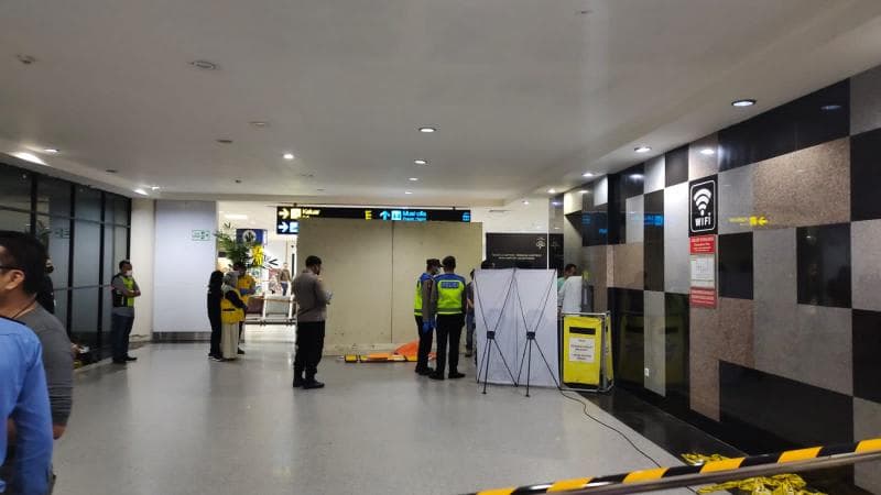 Kasus insiden lift Bandara Kualanamu. (Metro-online.co)