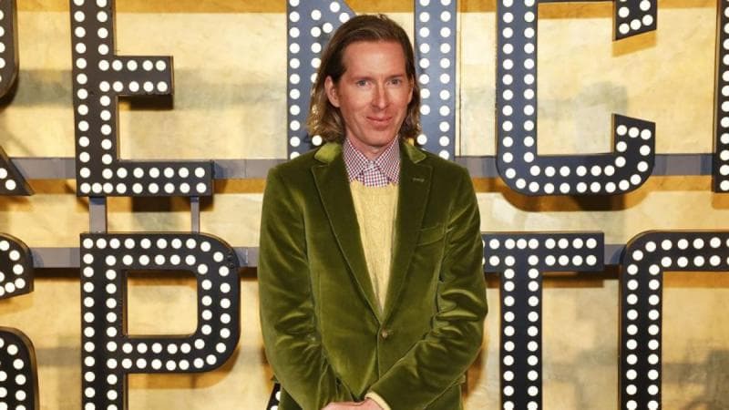 Anderson dikenal sebagai seorang pembuat film Amerika yang memiliki ciri khas karya eksentrik dan gaya visual serta naratifnya yang unik. (IMDb)