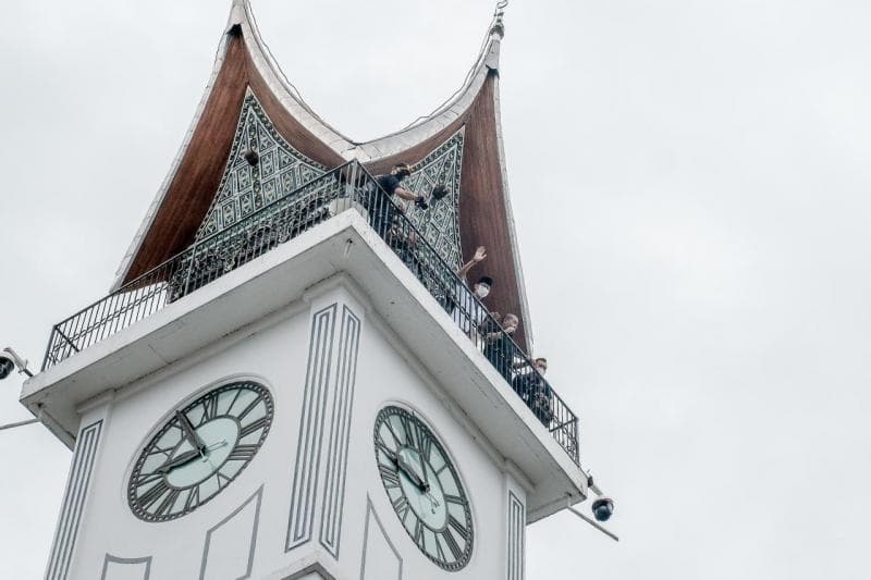 Misteri angka 4 di Jam Gadang. (Kemenparekraf/Azhari Setiawan)