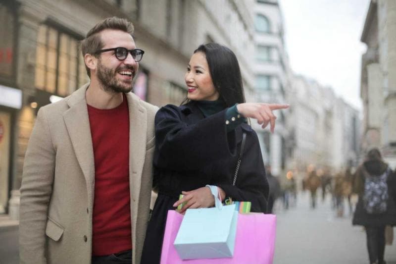 Mindful spending penting diterapkan pasangan. (Pexels)