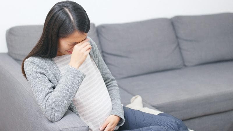 Ilustrasi: Kasus HIV meningkat di kelompok ibu rumah tangga karena tertular dari suaminya. (Berkeluarga/Envato)