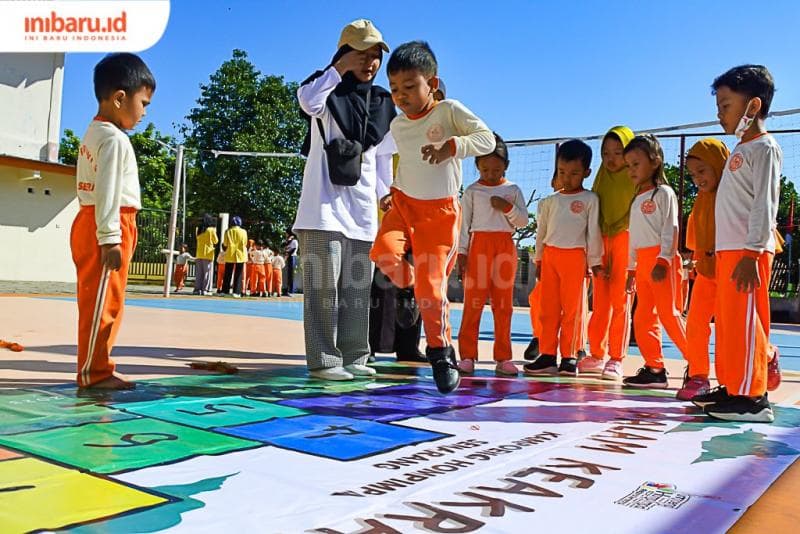 Serunya Mengenalkan Dolanan Tradisional ke Generasi Alfa