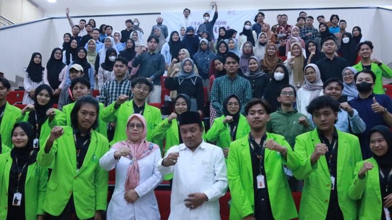 Bergerak bersama untuk mendesak pemerintah agar segera mengesahkan RUU PPRT. (Dok HMJ HKI UIN Walisongo Semarang)