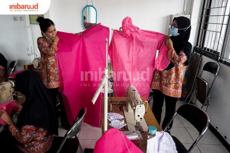 Ganjar beri instruksi agar bijak dalam mengolah limbah medis. (Inibaru.id/ Audrian F)<br>