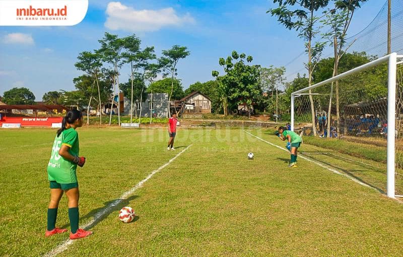 Untuk membangun Garuda Pertiwi yang bisa bersaing di ajang Internasional, diperlukan pembinaan berjenjang. (Inibaru.id/ Fitroh Nurikhsan)