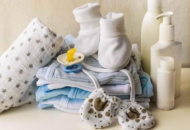 Perlengkapan bayi harus dicuci terlebih dahulu. (Alodokter)
