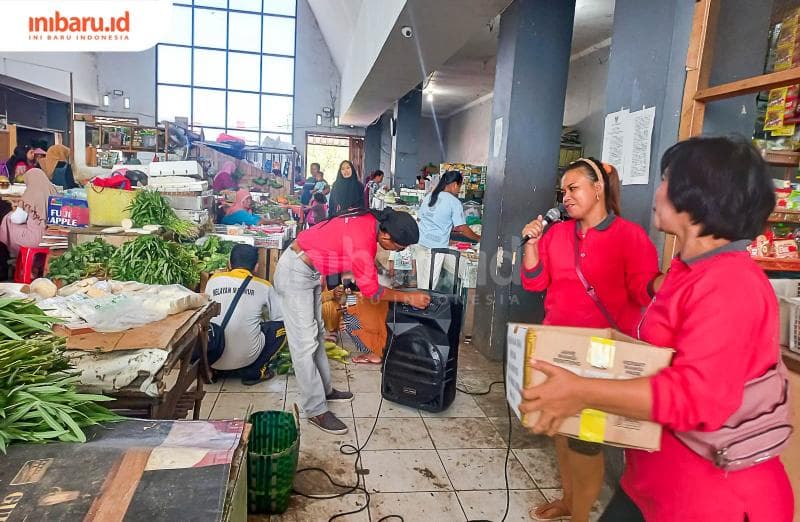 Semua uang hasil ngamen diperuntukkan untuk acara santunan anak yatim, kaum duafa dan difabel. (Inibaru.id/ Fitroh Nurikhsan)