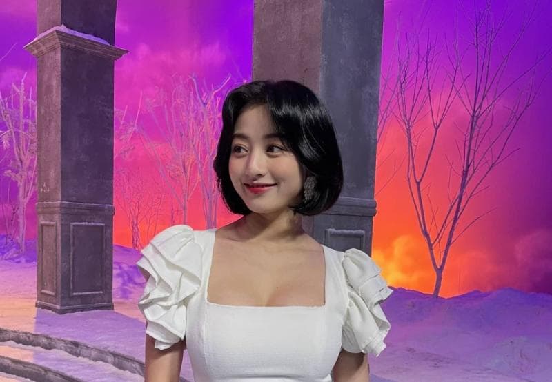 Jihyo jadi member kedua TWICE yang merilis proyek solo. (Instagram/twicetagram)