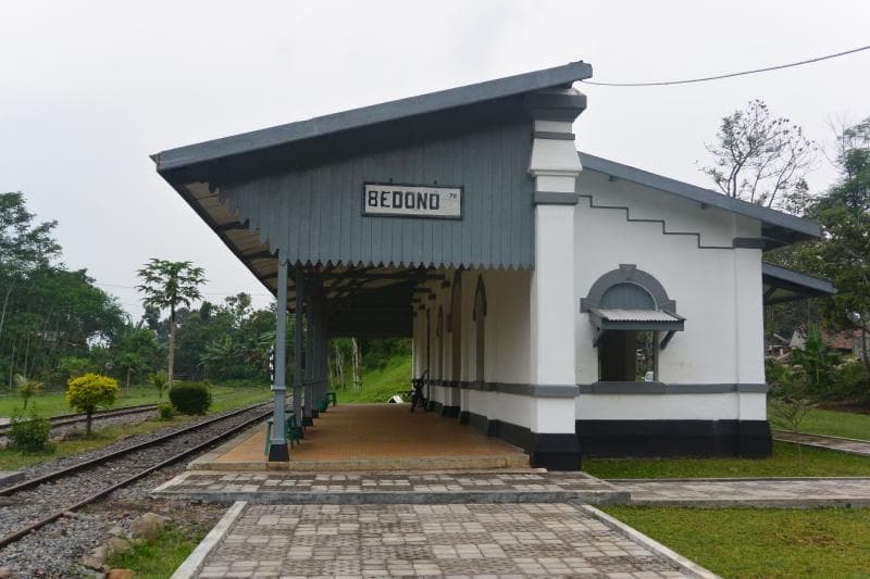 Stasiun Bedono di Kabupaten Semarang. (Pinterest/Listijanto)