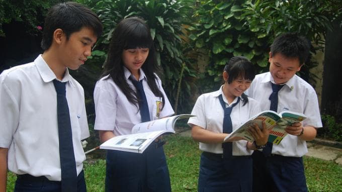 Program ini membidik siswa-siswa menengah pertama yang kesulitan menemukan sekolah menengah atas. (Tribun)