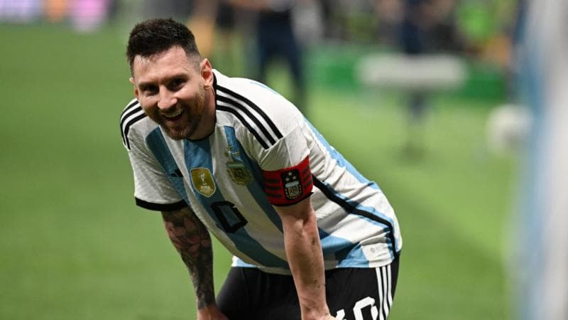 Messi memang membutuhkan waktu beristirahat usai banyak bermain untuk PSG dan Timnas Argentina musim ini. (AFP/Whang Zhao)