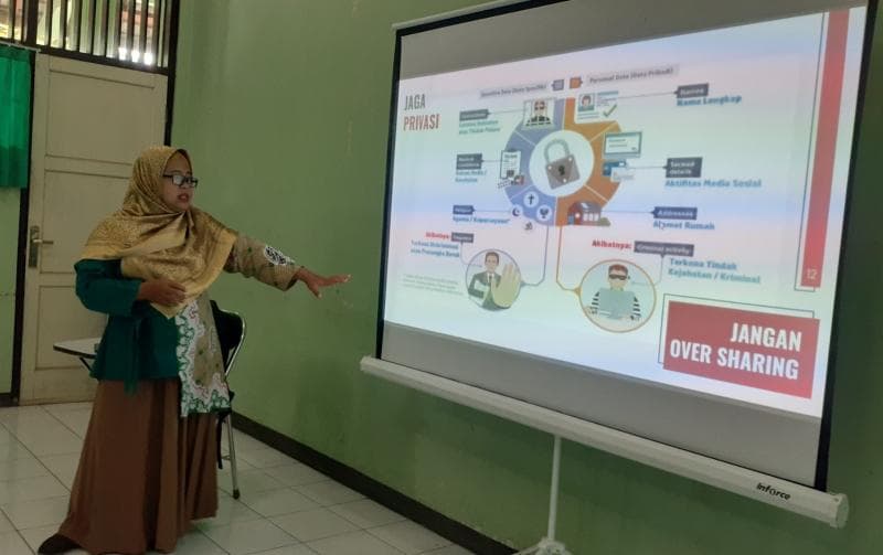 Mengaktifkan pengaturan autentifikasi dua langkah merupakan salah satu cara melindungi akun pribadi kita. (Dokumentasi Prodi Komunikasi Penyiaran Islam IAIN Kudus)