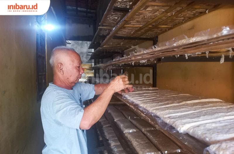 Nestapa Perajin Tempe; Kelimpungan dengan Harga Kedelai Impor