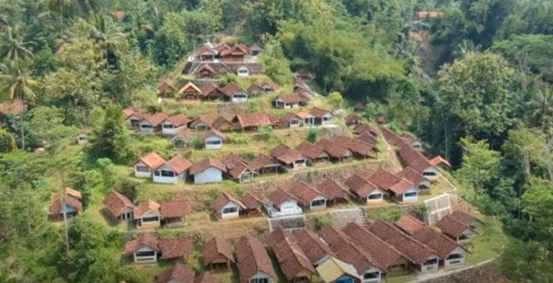 Makam Kuwu Watulawang di Kebumen. (YouTube/Latip-X)