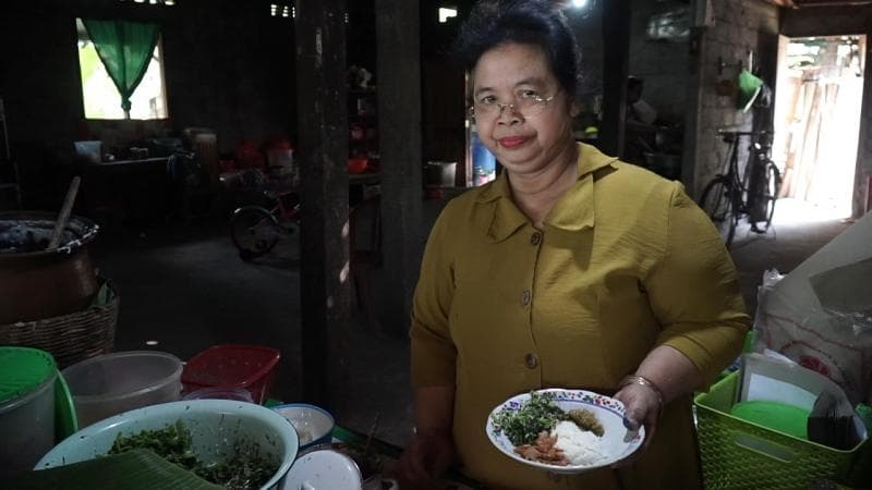 Nasi jagung sambal tumpang Warsiti sudah eksis sejak 20 tahun lalu. (Joglosemarnews/Waskita)