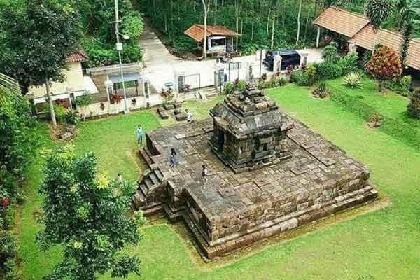 Kompleks Candi Klero yang terawat. (mytrip123)