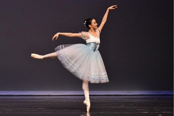 Seni membantu proses refleksi diri. (Superproof)