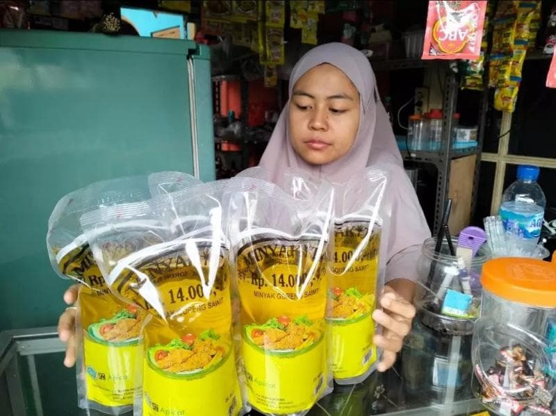 Minyakita merupakan minyak goreng rakyat yang penjualannya diatur dan dipantau pemerintah. (Istimewa)